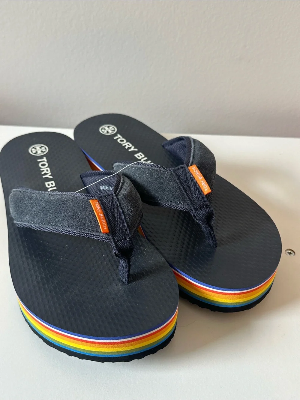Tory Burch Women’s Flatform Suede Thong Sandals Rainbow Stripe Platform 6M New